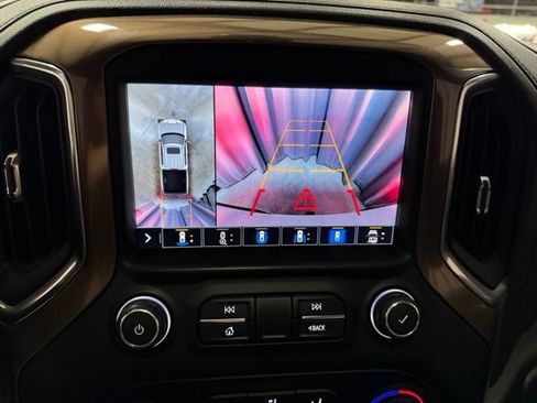 Used 2021 Chevrolet Silverado 1500 High Country w/ Technology Package AWD/4WD image 28