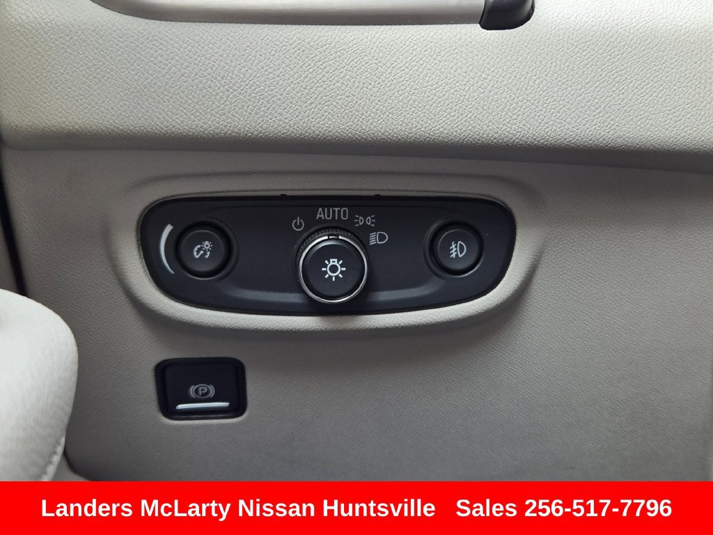 Used 2019 GMC Terrain Denali w/ Advanced Safety Package AWD/4WD image 29