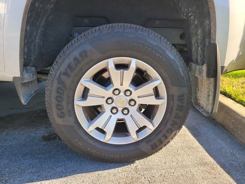 Used 2018 Chevrolet Colorado LT w/ LT Convenience Package image 7