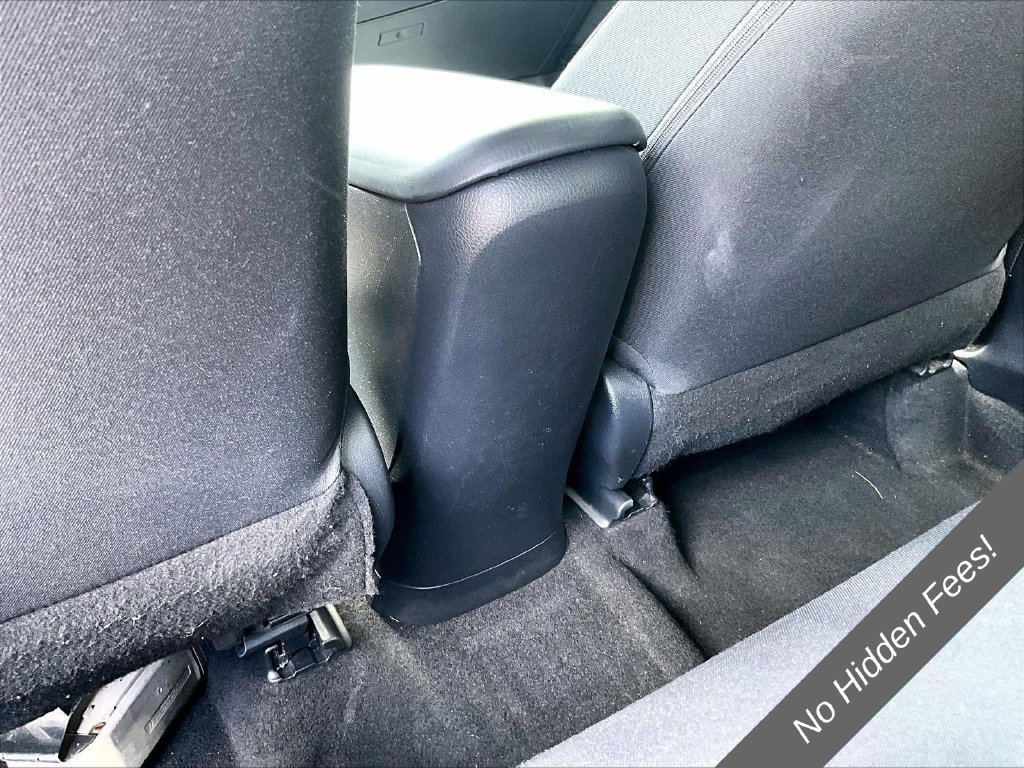 Used 2019 Toyota C-HR LE FWD image 25