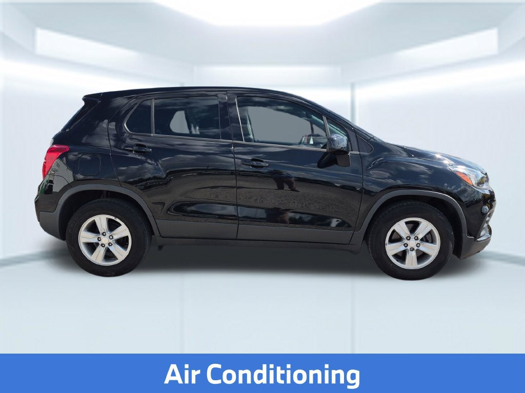 Used 2020 Chevrolet Trax LS FWD image 8