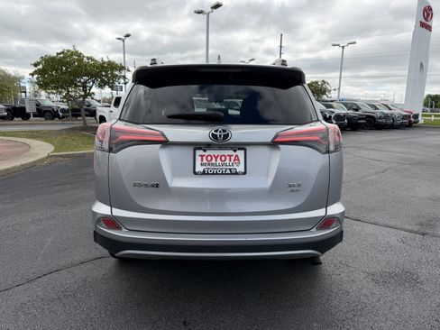 Used 2017 Toyota RAV4 XLE w/ Plus Special Value Package AWD/4WD image 8