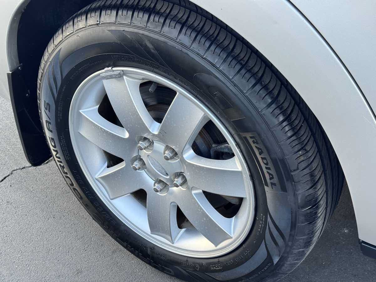 Used 2006 Ford Five Hundred SEL FWD image 19