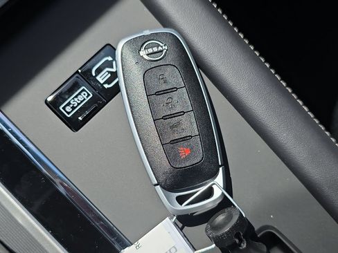 New 2026 Nissan Rogue SL AWD/4WD image 36