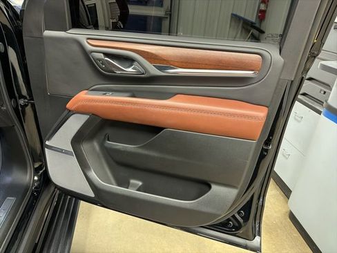 Used 2024 GMC Yukon XL Denali Ultimate image 26