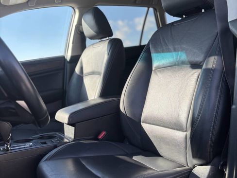 Used 2019 Subaru Outback 2.5i Limited w/ Popular Package #2 image 11