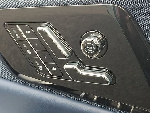 Used 2025 Cadillac Optiq Sport 2 AWD/4WD image 13