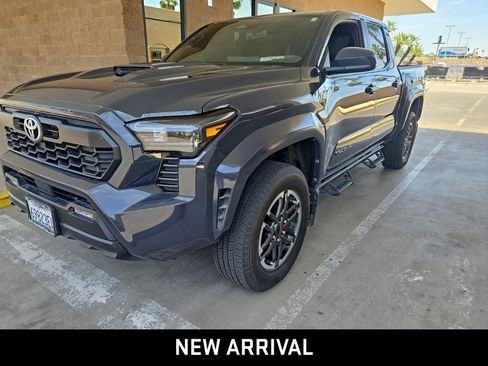 Used 2025 Toyota Tacoma TRD Sport RWD image 1