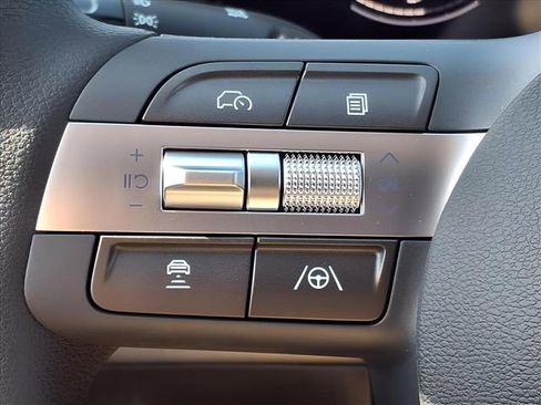 New 2026 Hyundai Kona SE image 22