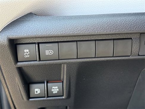 New 2026 Toyota Sienna LE image 15