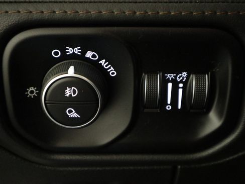 Used 2022 RAM 1500 Limited AWD/4WD image 32