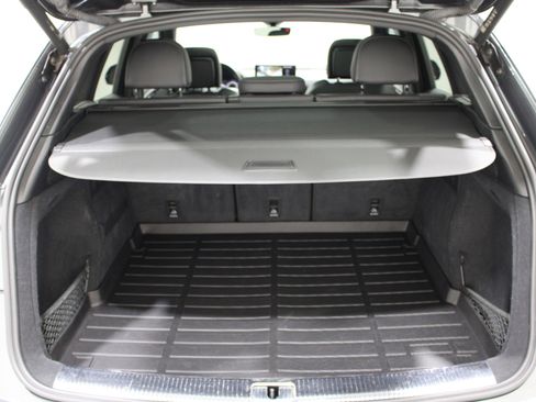 Used 2022 Audi SQ5 Premium w/ Convenience Package image 23