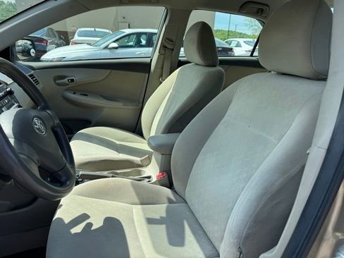 Used 2009 Toyota Corolla LE FWD image 11