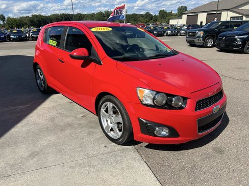 Used 2015 Chevrolet Sonic LTZ FWD image 3