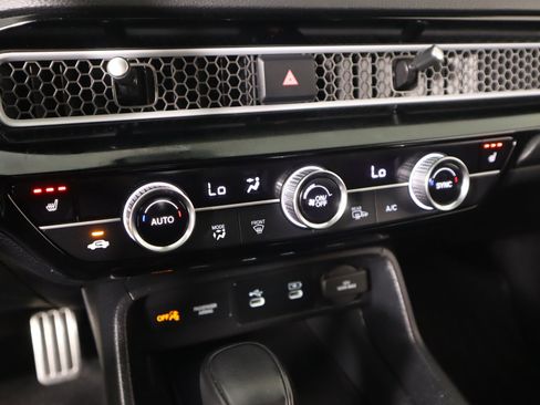 Used 2025 Honda Civic Sport image 7