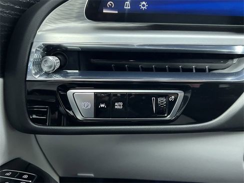 Used 2023 Cadillac Lyriq 2WD image 18