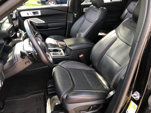 Used 2022 Ford Explorer ST w/ Equipment Group 401A AWD/4WD image 23