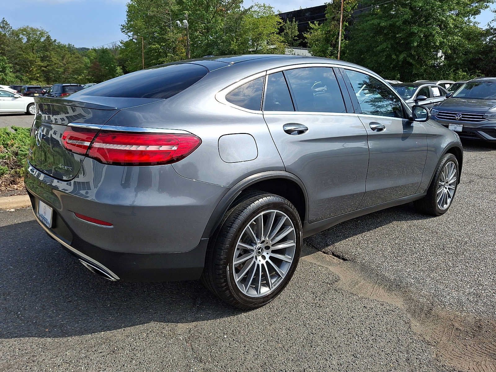 Used 2019 Mercedes-Benz GLC 300 4MATIC Coupe image 6