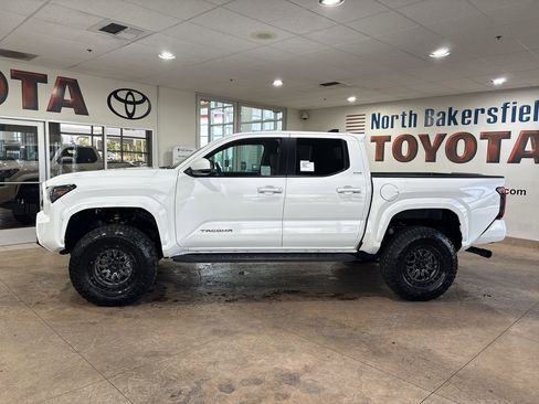 New 2026 Toyota Tacoma SR5 AWD/4WD image 7