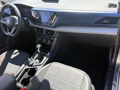 Certified 2023 Volkswagen Taos SE w/ Panoramic Sunroof Package AWD/4WD image 27