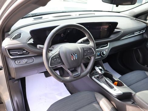 Certified 2024 Buick Envista Preferred w/ Convenience I Package FWD image 23