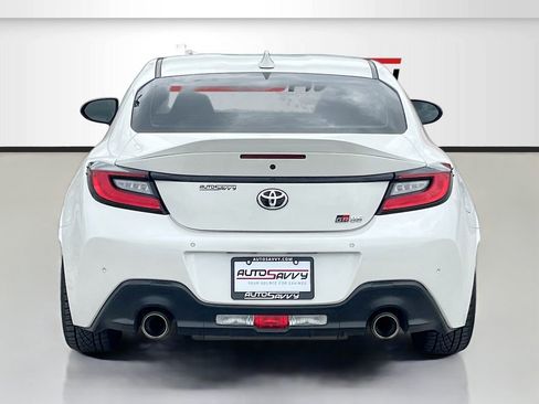 Used 2024 Toyota GR86 Premium w/ Performance Package RWD image 6