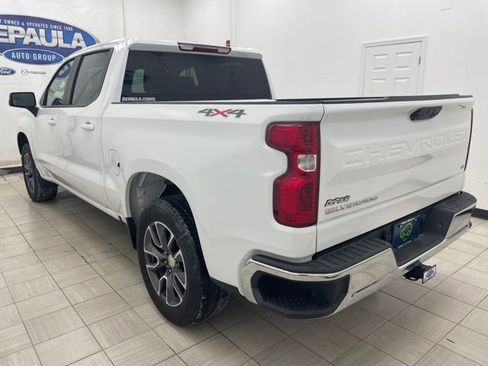 Used 2024 Chevrolet Silverado 1500 LT image 19