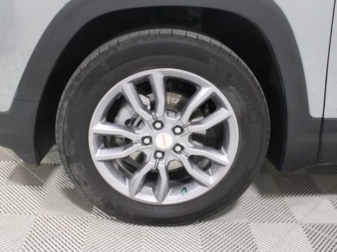 Used 2024 GMC Terrain SLT w/ Tech Package AWD/4WD image 40