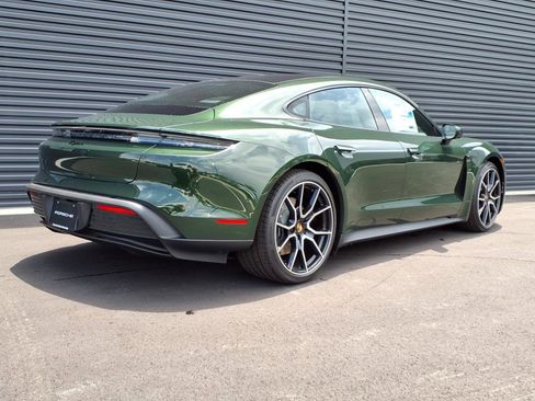 New 2025 Porsche Taycan image 30