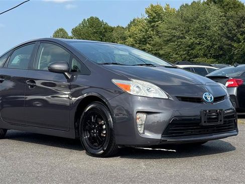 Used 2013 Toyota Prius Two FWD image 4