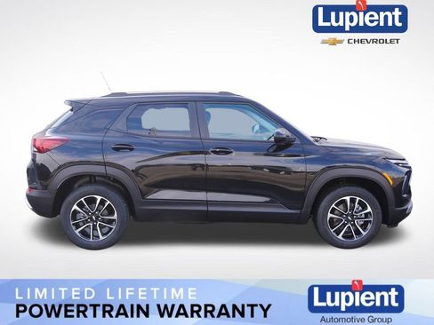 New 2026 Chevrolet TrailBlazer LT w/ Convenience Package image 2