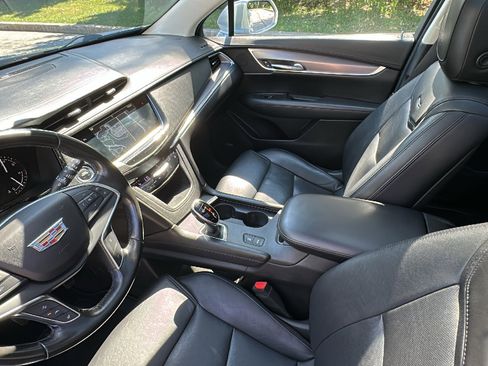Used 2018 Cadillac XT5 Premium Luxury image 23