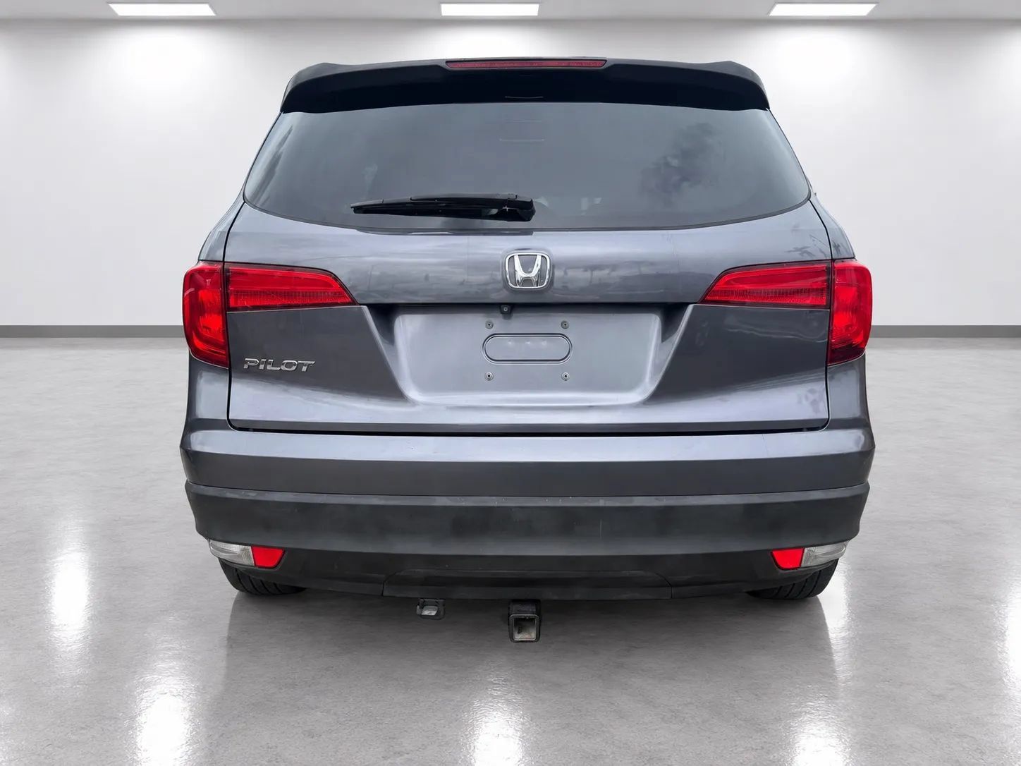 Used 2017 Honda Pilot LX image 6