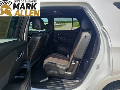 Used 2024 Chevrolet Traverse High Country FWD image 24