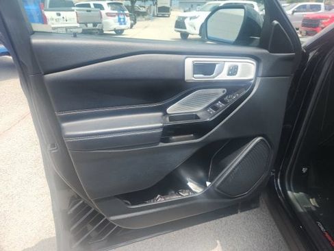 Used 2022 Ford Explorer ST w/ Equipment Group 401A AWD/4WD image 13