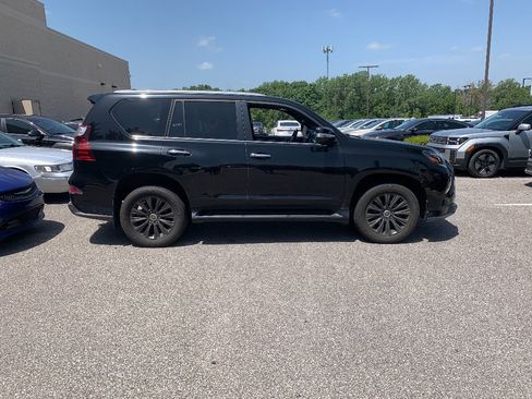 Used 2021 Lexus GX 460 Premium w/ Accessory Package AWD/4WD image 6