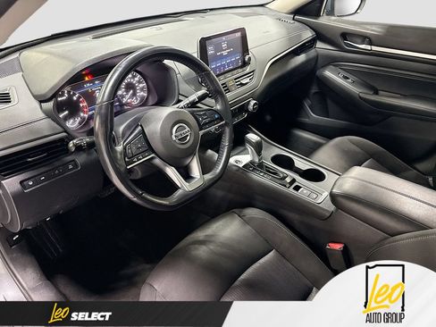 Used 2019 Nissan Altima 2.5 SV AWD/4WD image 12