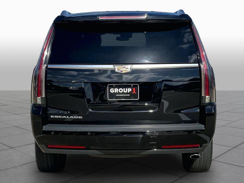 Used 2019 Cadillac Escalade Premium Luxury RWD image 5