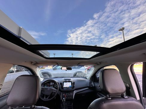 Used 2018 Ford Escape SEL image 11