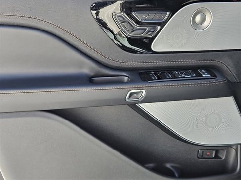 New 2025 Lincoln Aviator Black Label image 21