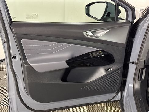 Certified 2023 Volkswagen ID.4 Pro S AWD/4WD image 12