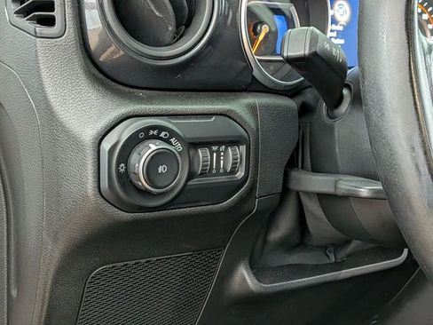 Used 2021 Jeep Wrangler Unlimited Sport AWD/4WD image 12