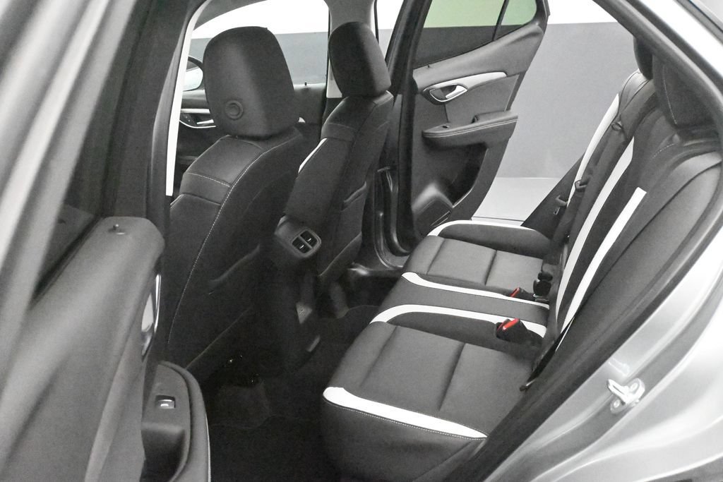 Certified 2026 Buick Envision Sport Touring AWD/4WD image 13