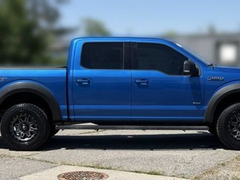Used 2016 Ford F150 XLT w/ Equipment Group 301A Mid AWD/4WD image 9