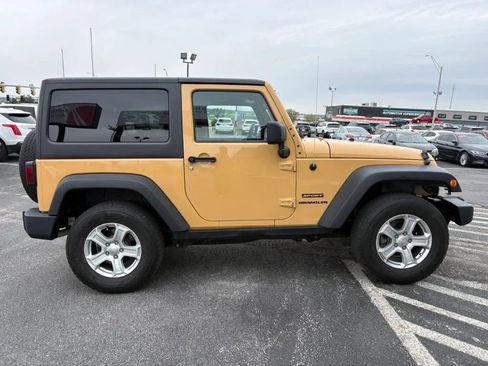 Used 2013 Jeep Wrangler Sport AWD/4WD image 6