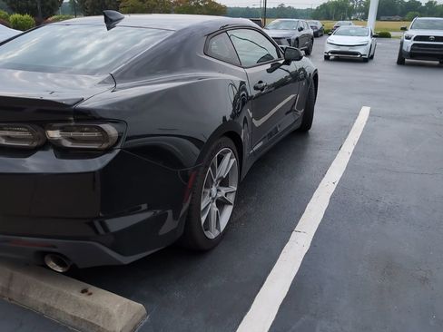 Used 2020 Chevrolet Camaro LT w/ RS Package RWD image 4