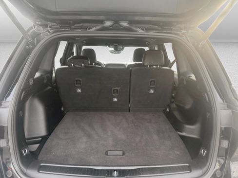 Used 2023 Jeep Grand Cherokee Altitude image 12