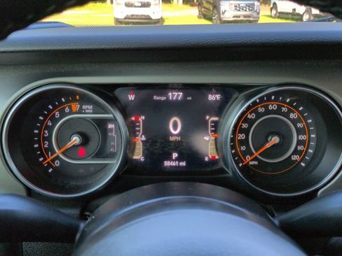 Used 2022 Jeep Gladiator Sport AWD/4WD image 27