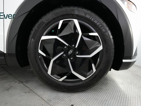 Used 2024 Hyundai Ioniq 5 SEL image 18