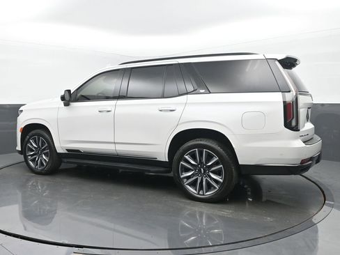 Used 2022 Cadillac Escalade Sport AWD/4WD image 3